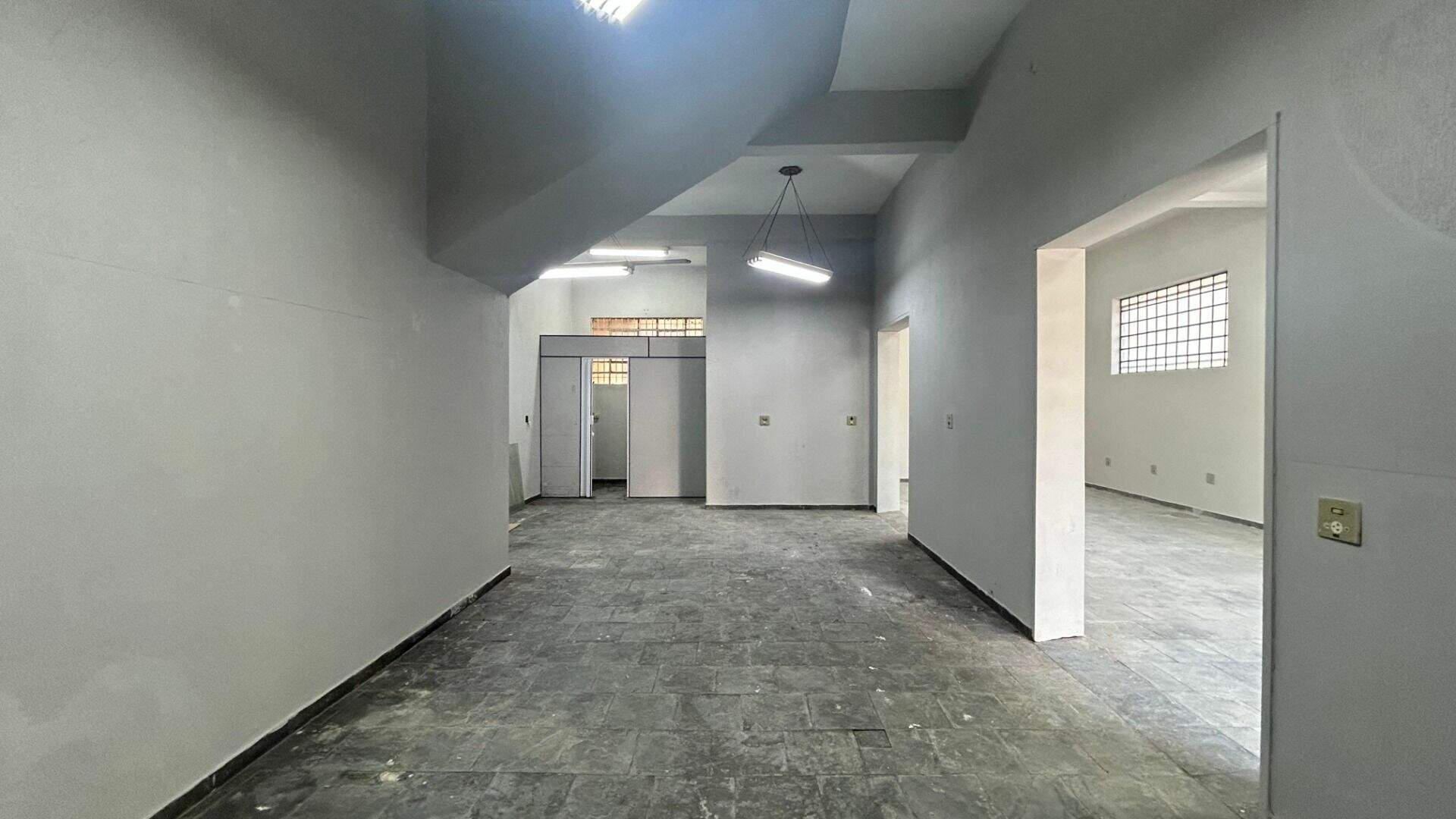 Salão para aluguel no Centro: 