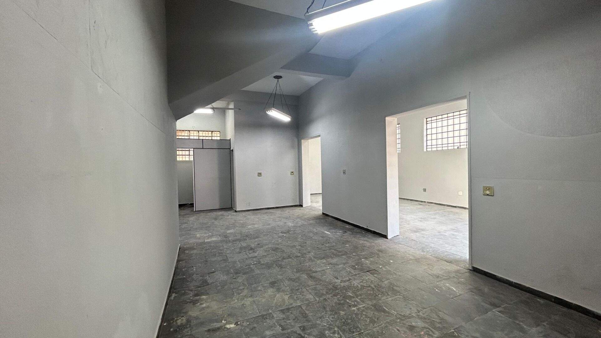 Salão para aluguel no Centro: 