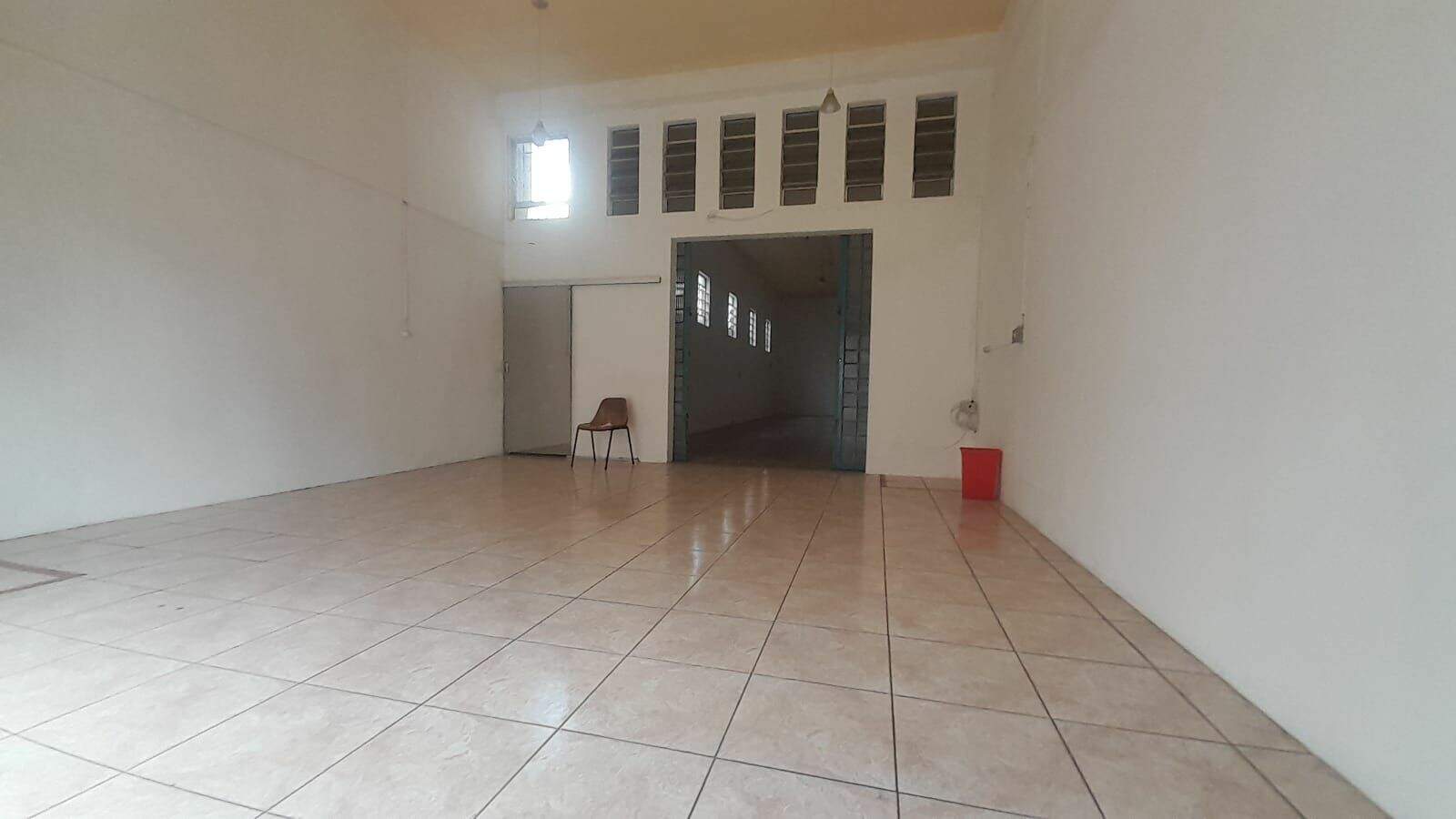 Salão para aluguel no Vila Joana: 