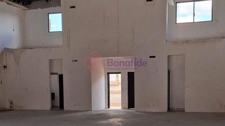 Salão para aluguel no Vila Vianelo: 