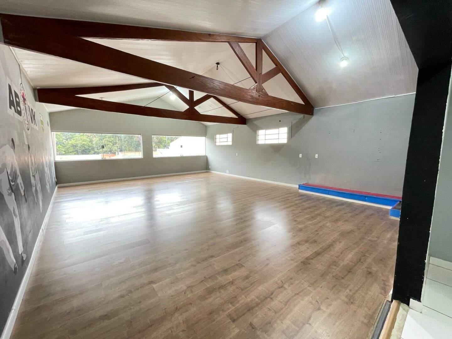 Loja para aluguel no Loteamento Reserva Ermida: 