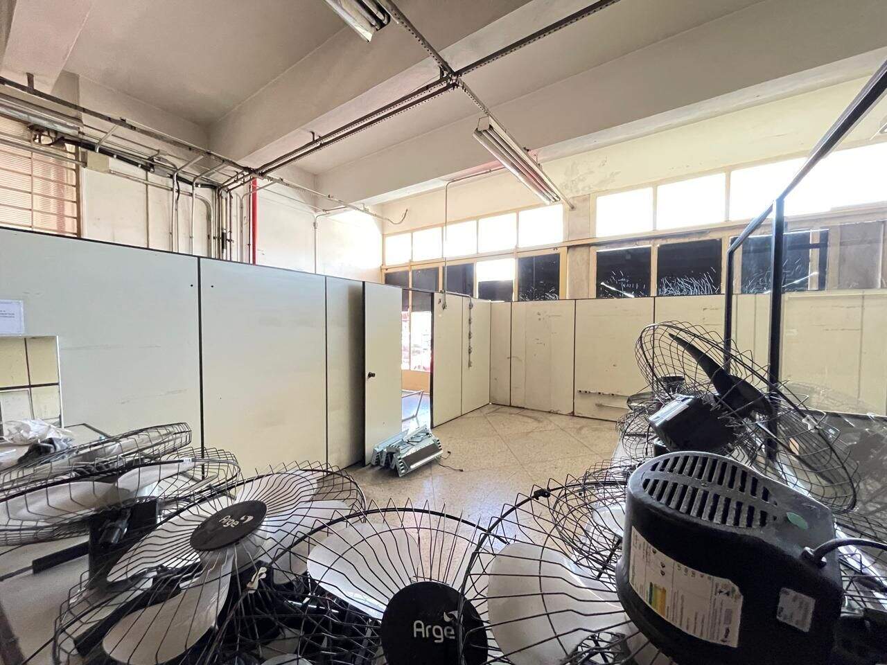 Salão para aluguel no Centro: 