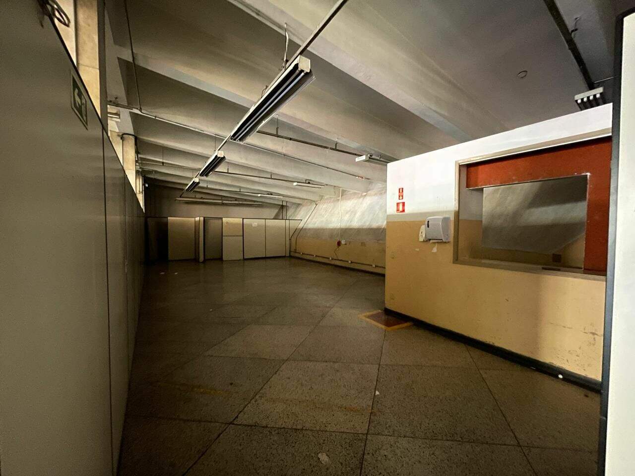 Salão para aluguel no Centro: 