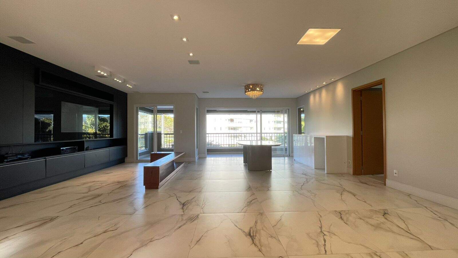 Apartamento para aluguel no Jardim das Samambaias: 