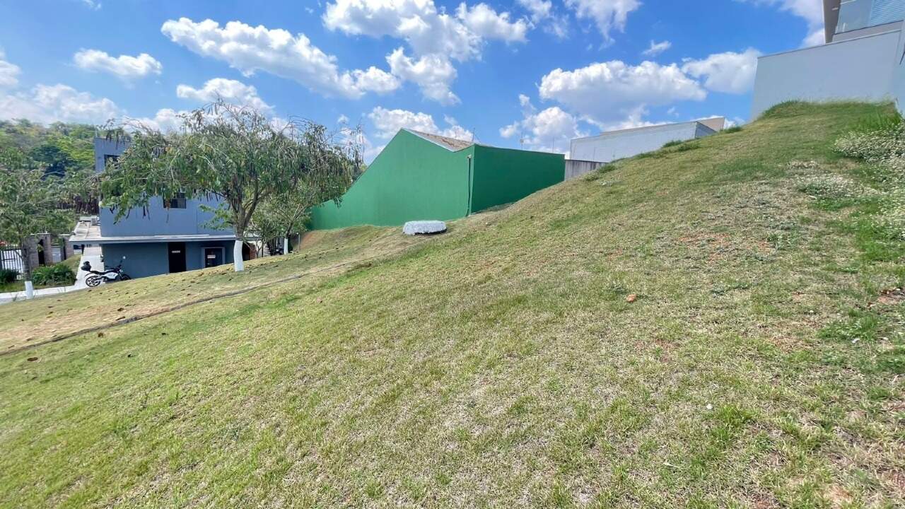 Terreno à venda no Jardim Celeste: 