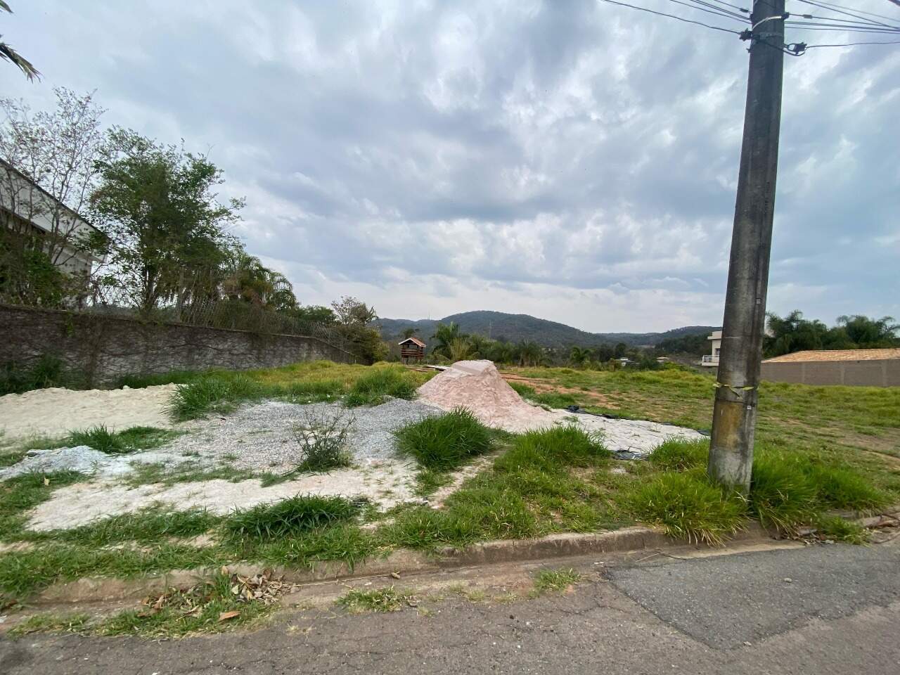 Terreno à venda no Chácara Malota: 