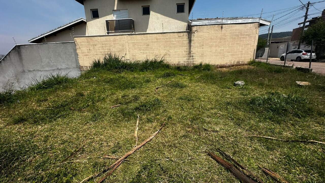 Terreno à venda no Jardim Copacabana: 