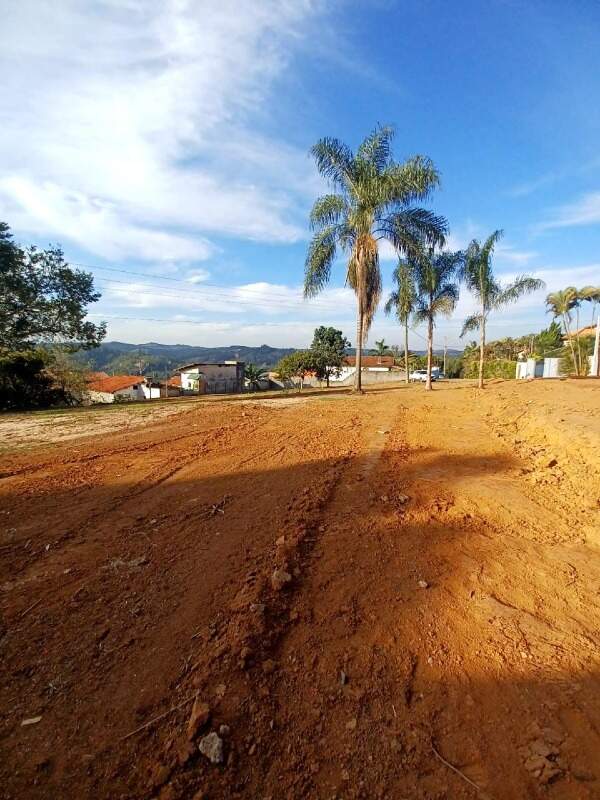 Terreno à venda no Caxambu: 