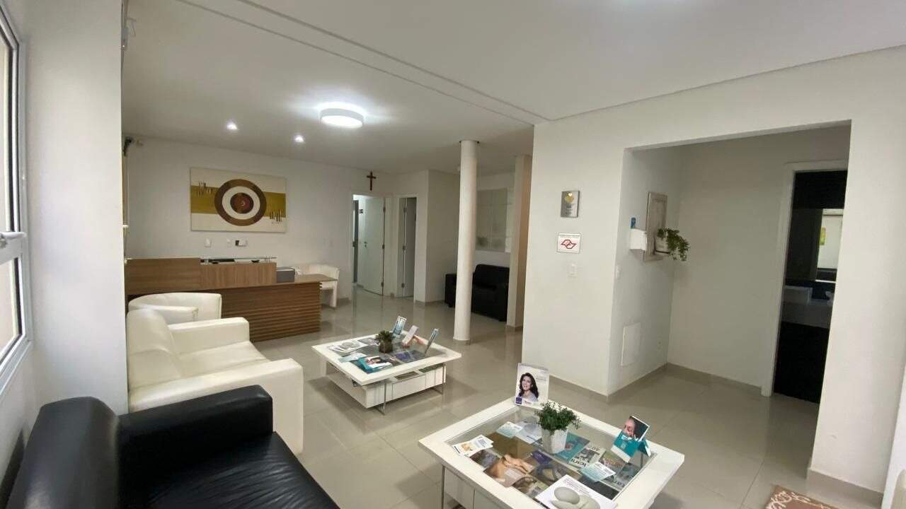 Sobrado à venda no Vila Guarani: 