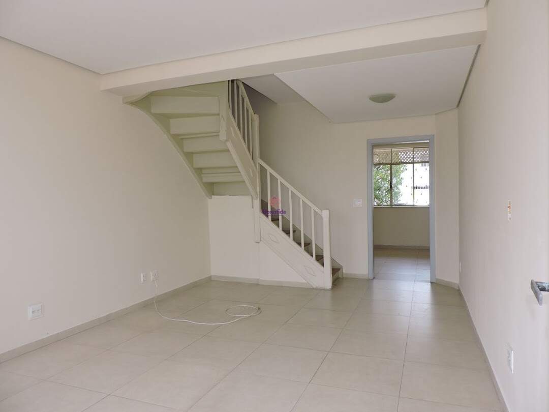 Casa à venda no Centro: 