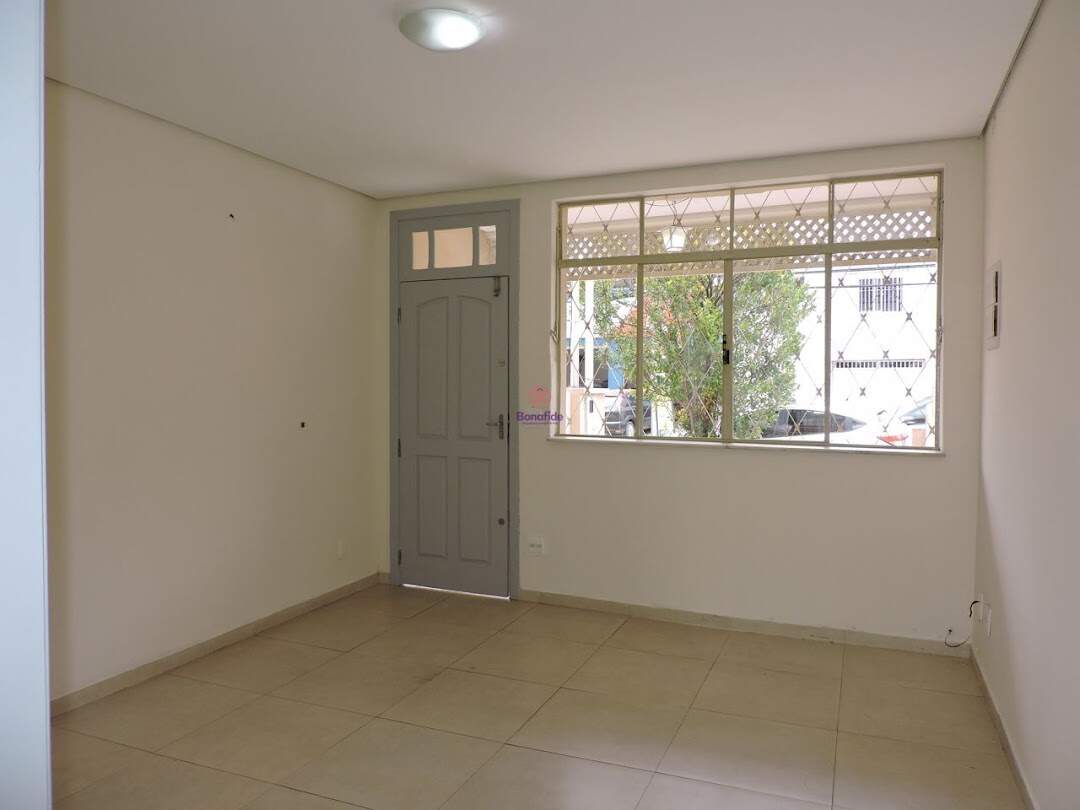 Casa à venda no Centro: 