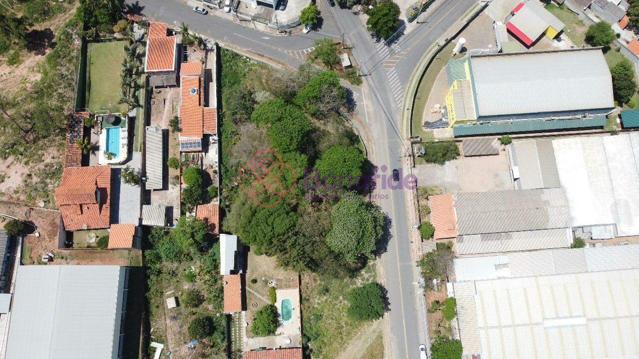 Terreno à venda no Bairro da Mina: 