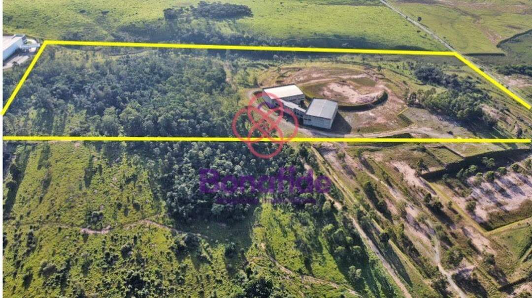 Área à venda no Fazenda Grande: 