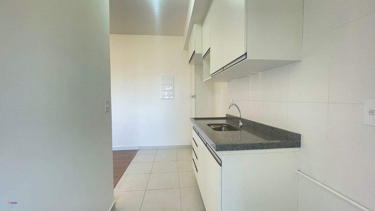 Apartamento para aluguel no Jardim Colônia: 