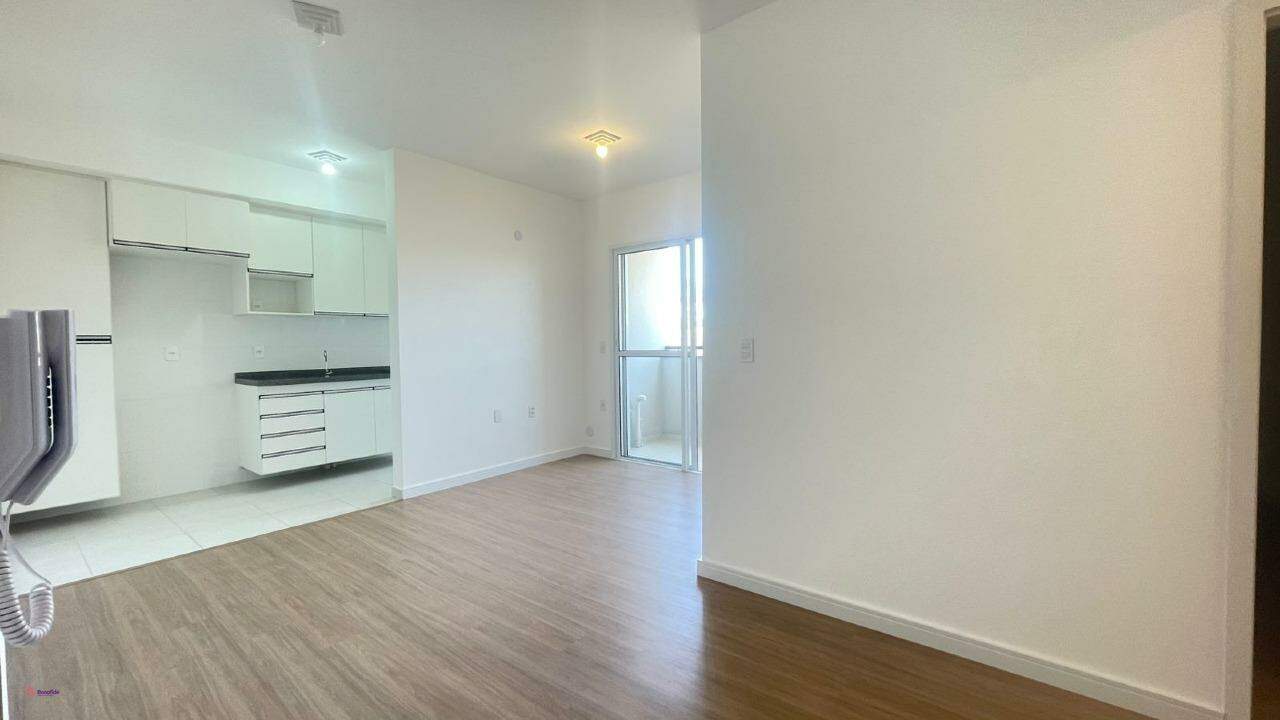 Apartamento para aluguel no Jardim Colônia: 