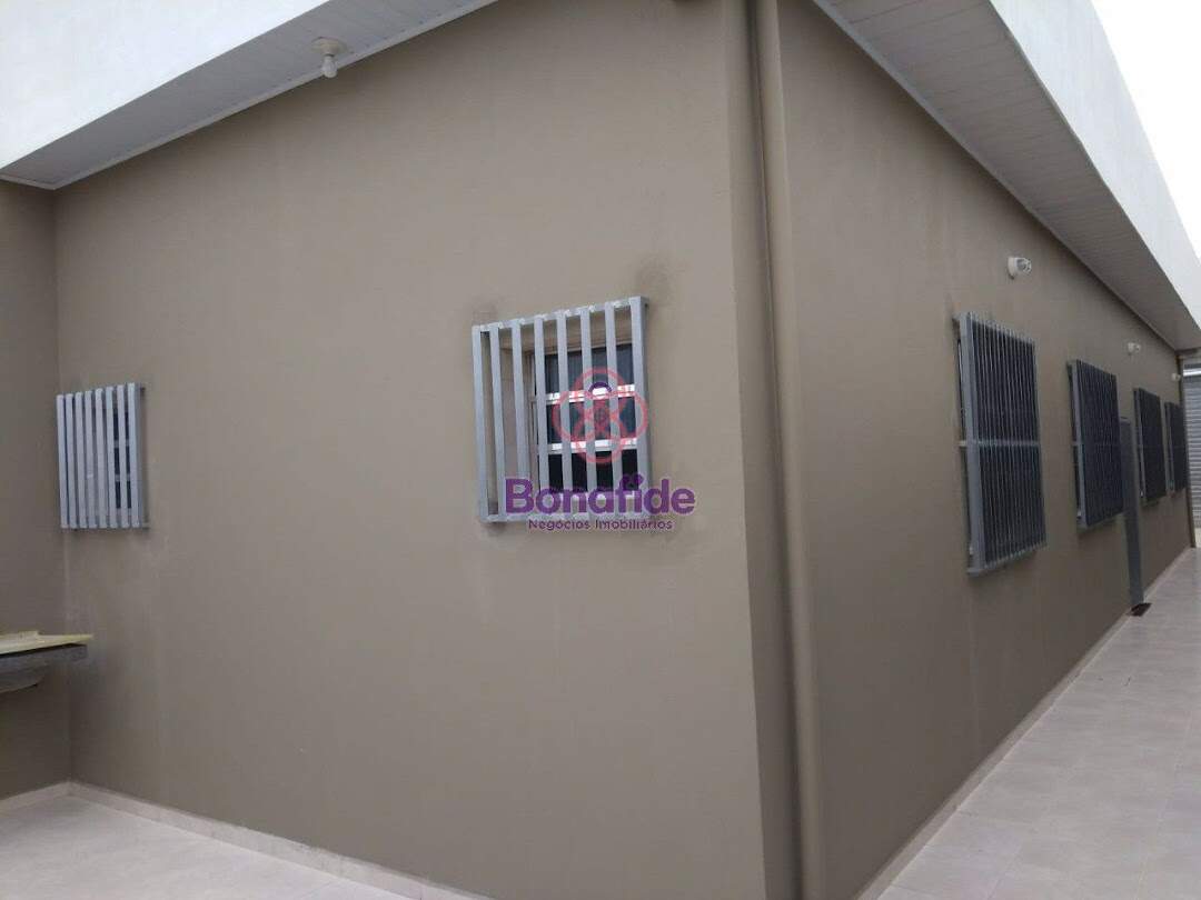 Salão à venda no Monte Serrat: 