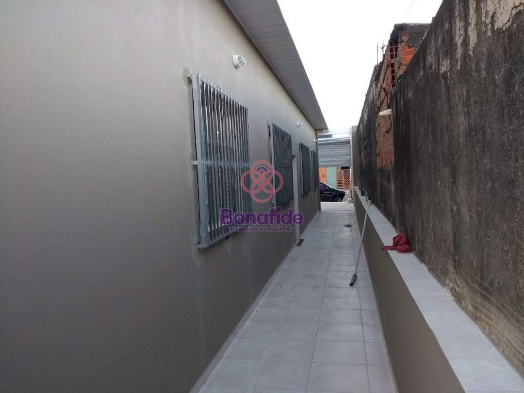 Salão à venda no Monte Serrat: 