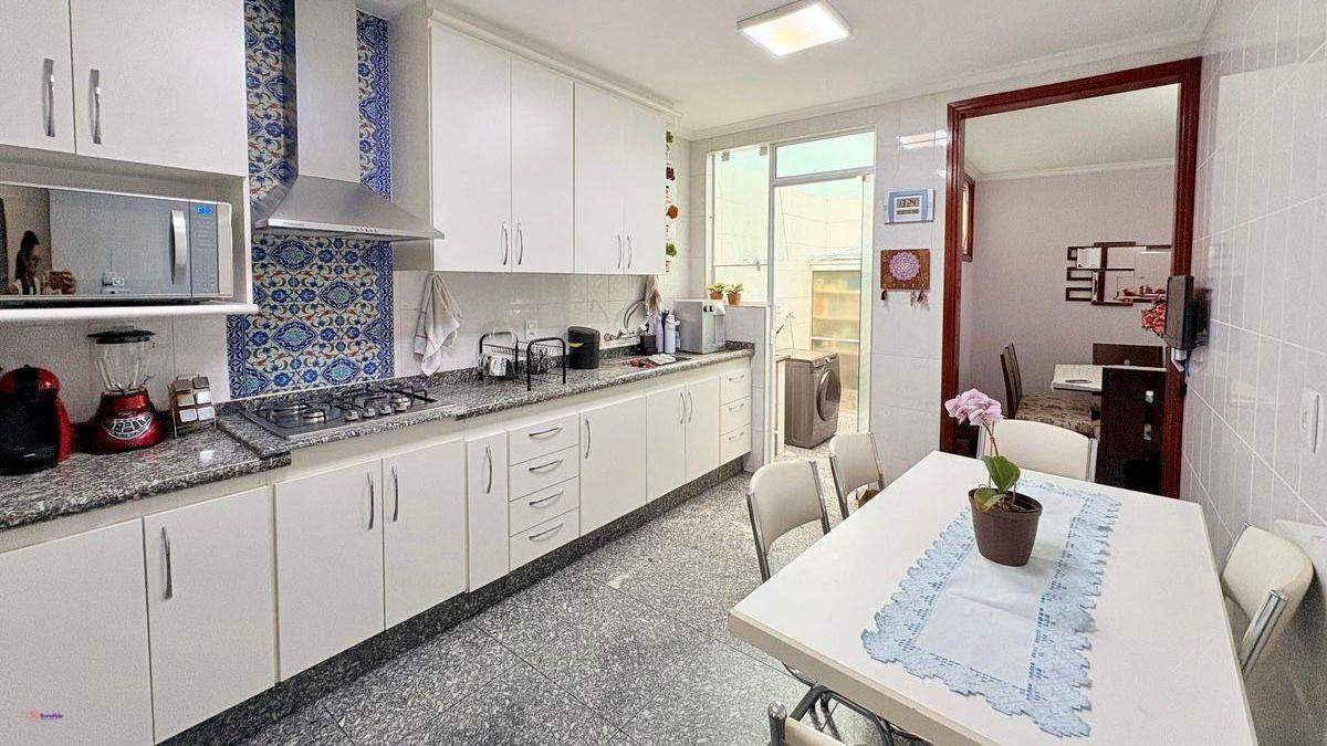 Casa à venda no Jardim do Lago: 