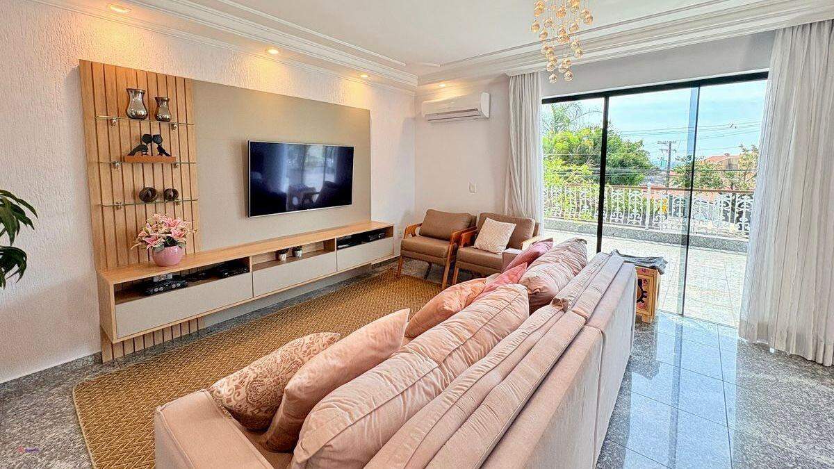 Casa à venda no Jardim do Lago: 