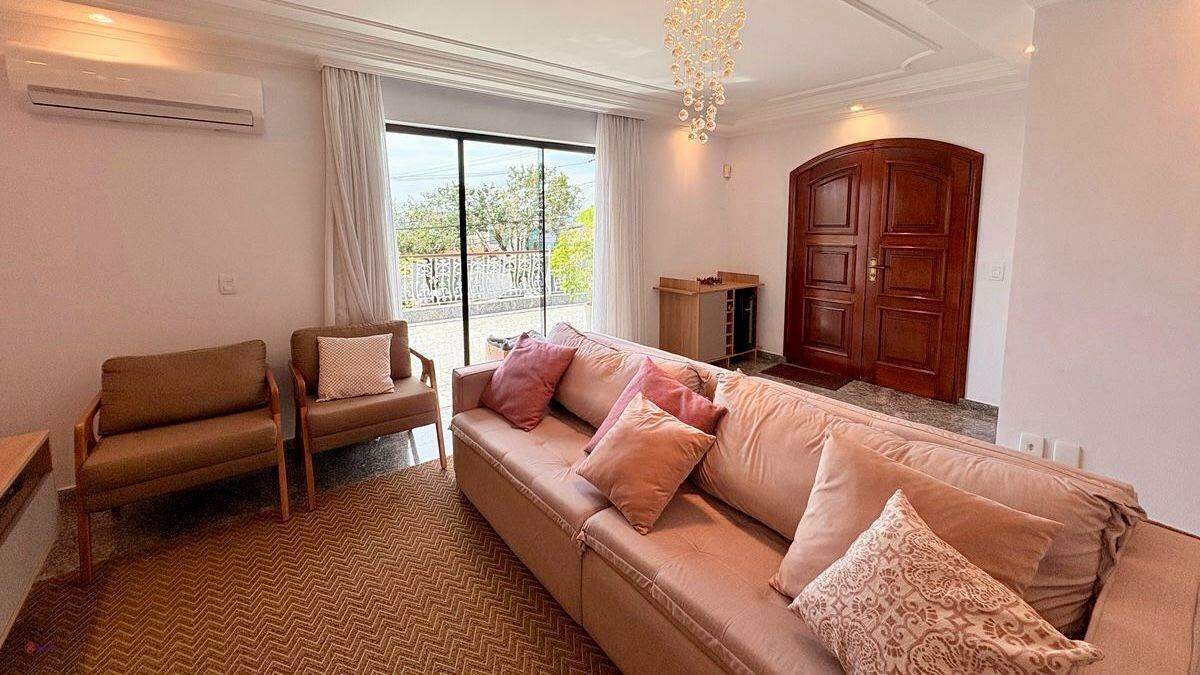 Casa à venda no Jardim do Lago: 