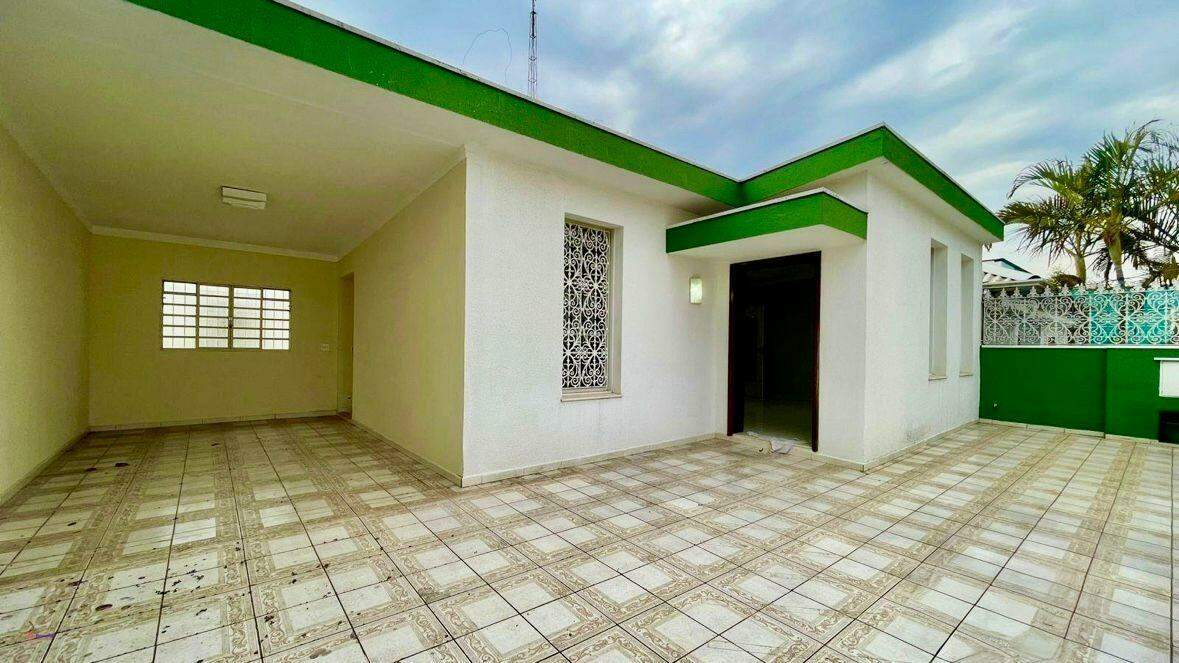 Casa para aluguel no Centro: 