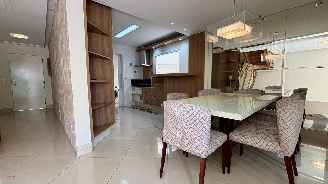 Casa à venda no Engordadouro: 