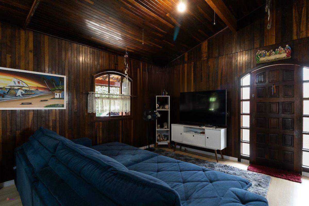 Casa à venda no Engordadouro: 