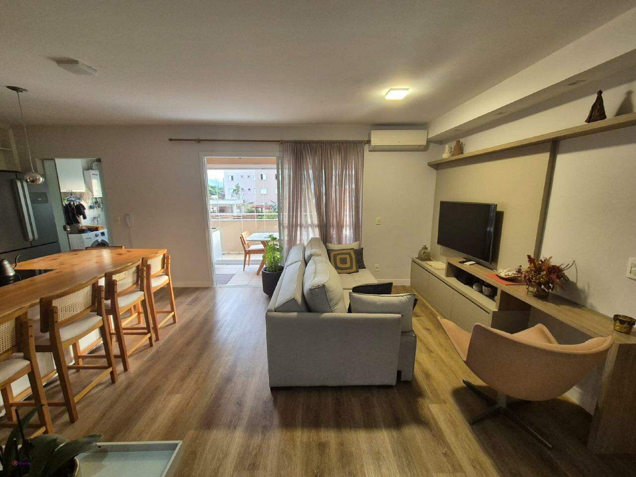 Apartamento à venda no Engordadouro: 