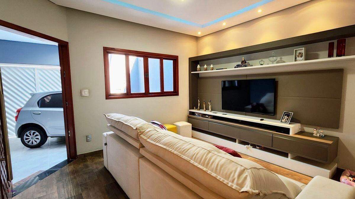 Casa à venda no Jardim Marambaia: 