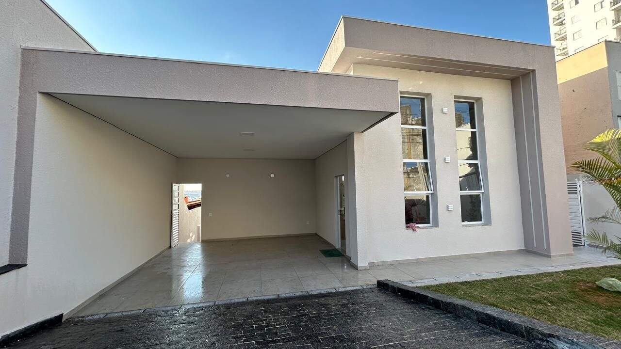 Sobrado para aluguel no Vila Viotto: 