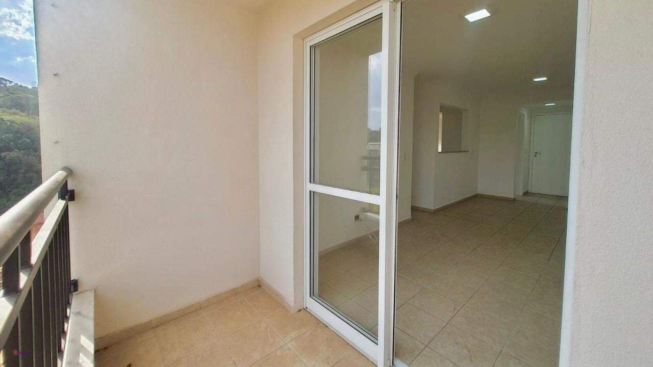 Apartamento à venda no Engordadouro: 