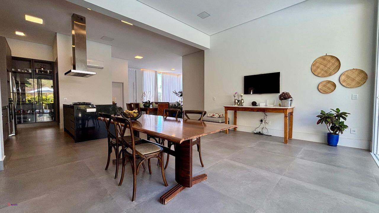 Casa à venda no Capela: 