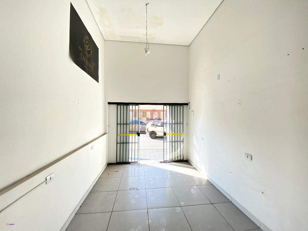 Salão à venda no Jardim Ana Maria: 