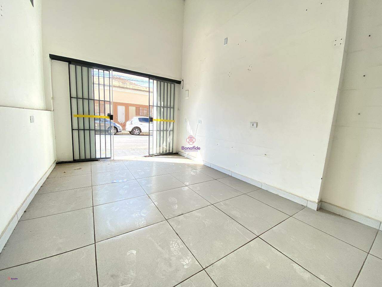 Salão à venda no Jardim Ana Maria: 