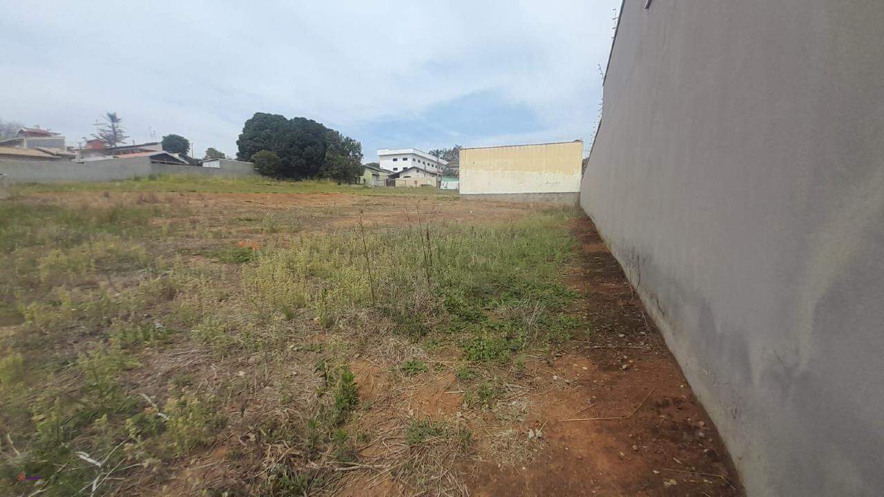 Terreno à venda no Jardim Dona Donata: 