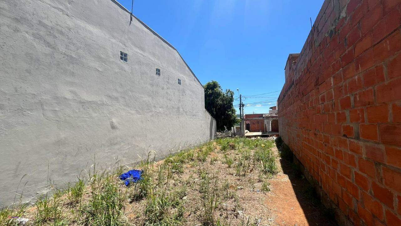 Terreno à venda no Parque Residencial Jundiaí: 