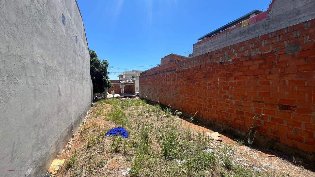 Terreno à venda no Parque Residencial Jundiaí: 
