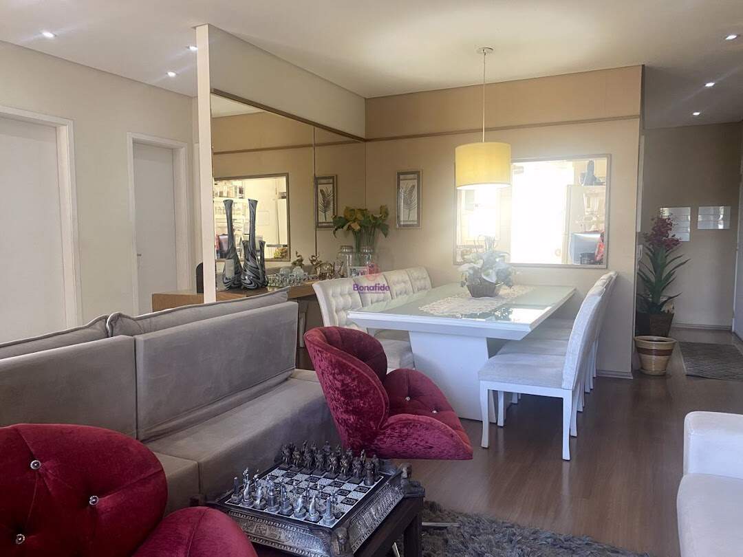 Apartamento à venda no Engordadouro: 