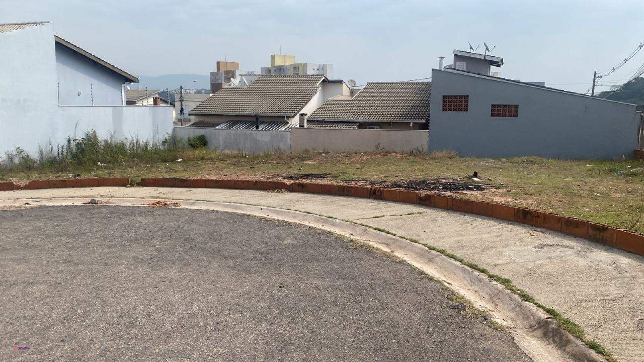 Terreno à venda no Residencial Santa Giovana: 
