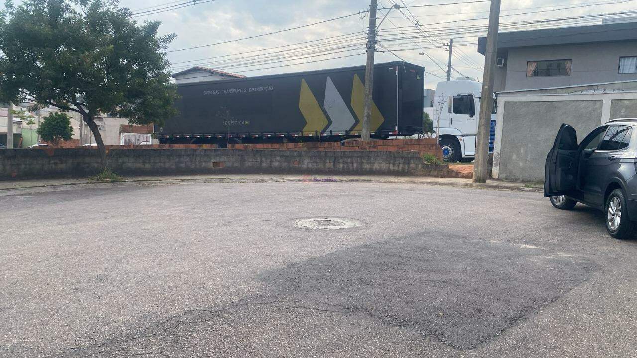 Terreno à venda no Residencial Santa Giovana: 
