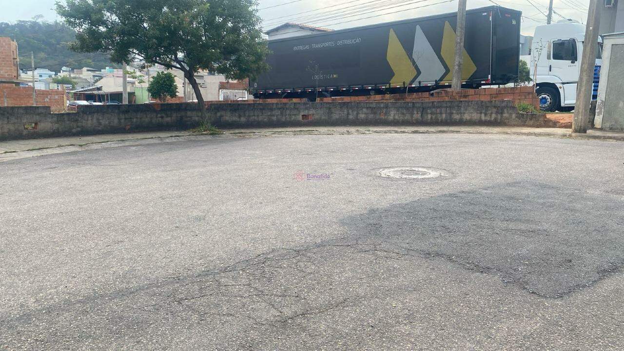 Terreno à venda no Residencial Santa Giovana: 