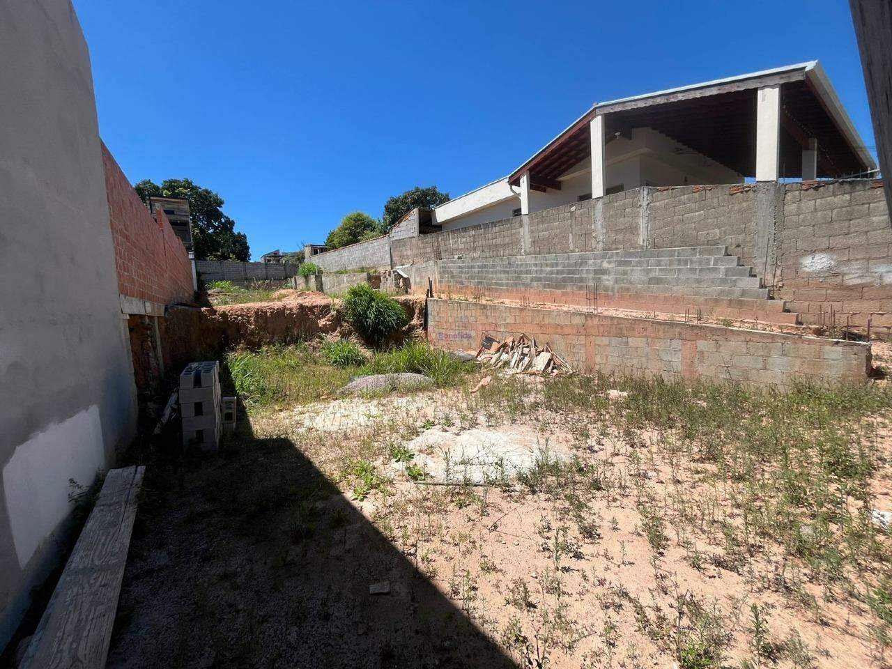 Terreno à venda no Ivoturucaia: 