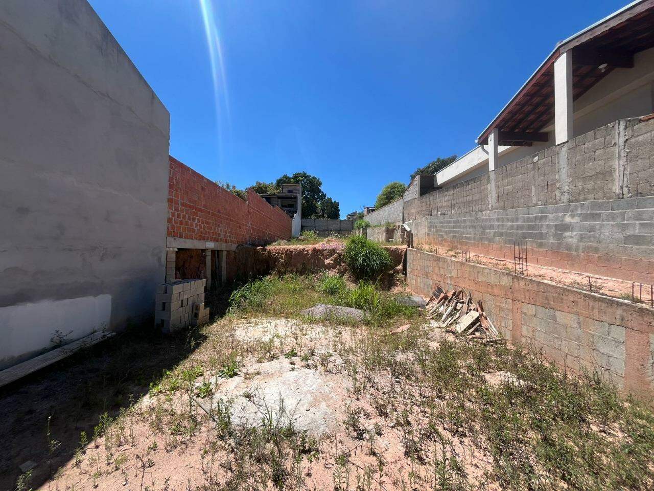 Terreno à venda no Ivoturucaia: 