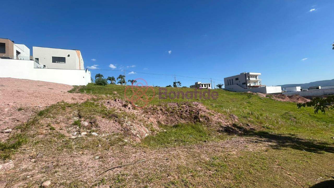 Terreno à venda no Jardim Florestal: 