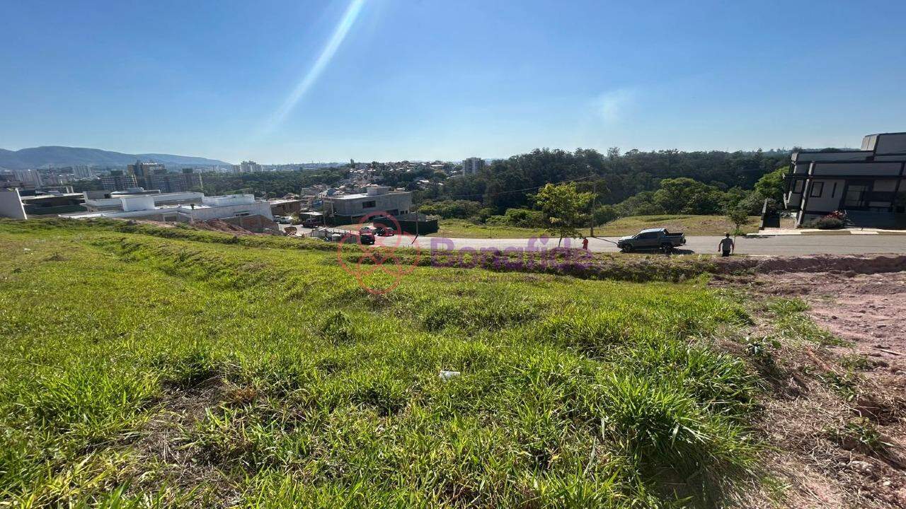 Terreno à venda no Jardim Florestal: 