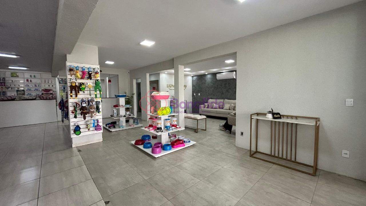 Salão para aluguel no Jardim Shangai: 