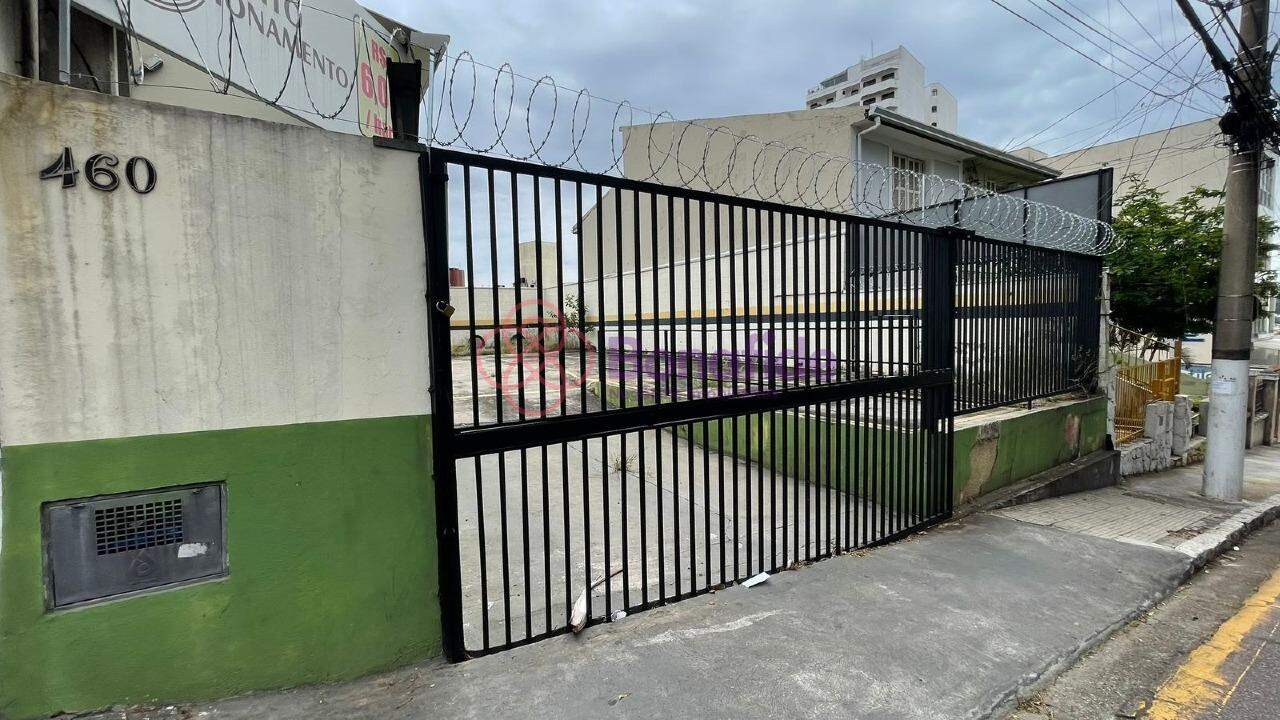 Terreno à venda no Centro: 