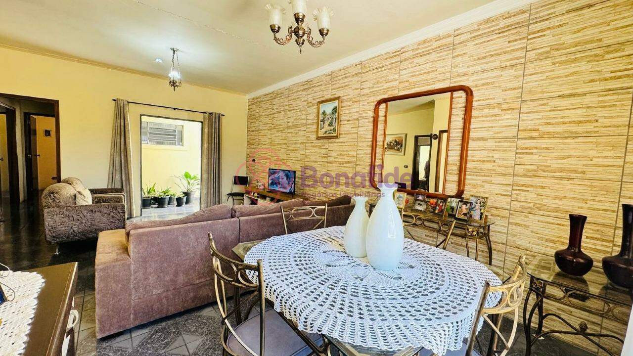 Casa à venda no Vila Guarani: 