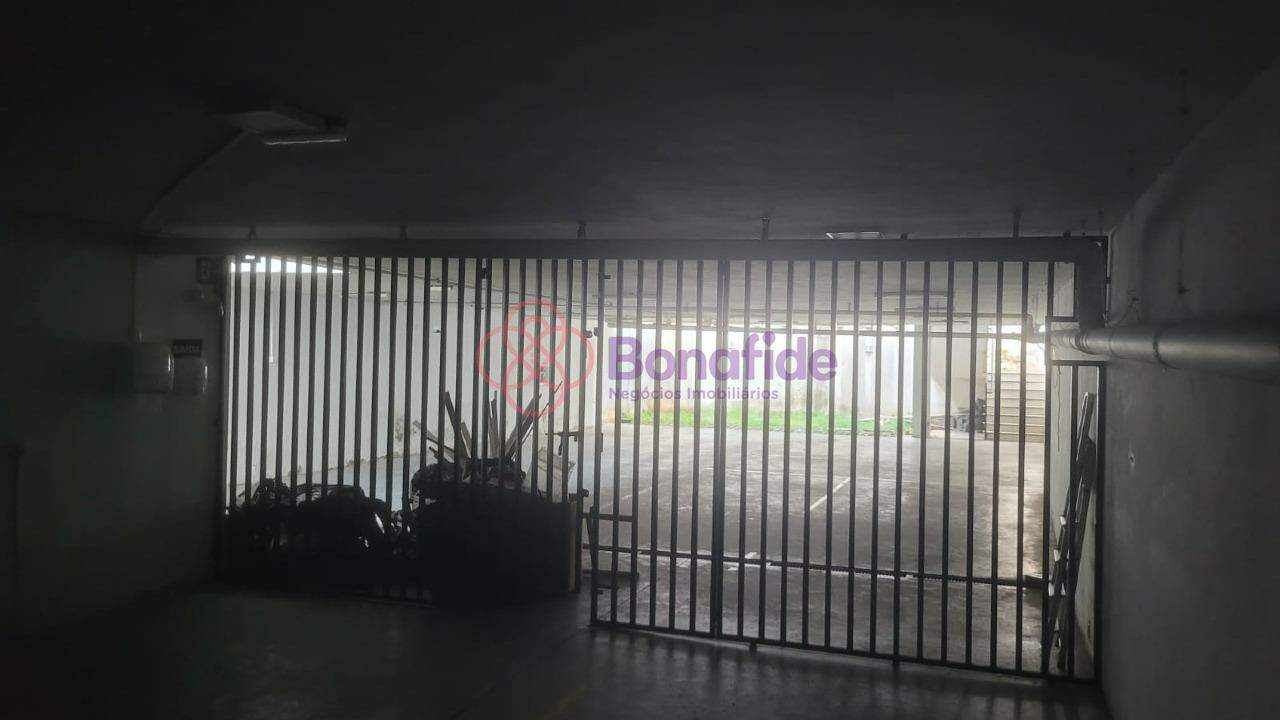 Prédio para aluguel no Centro: 