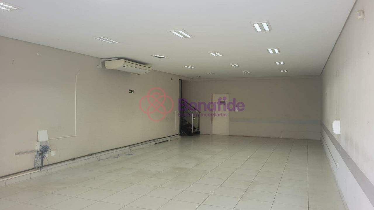 Prédio para aluguel no Centro: 